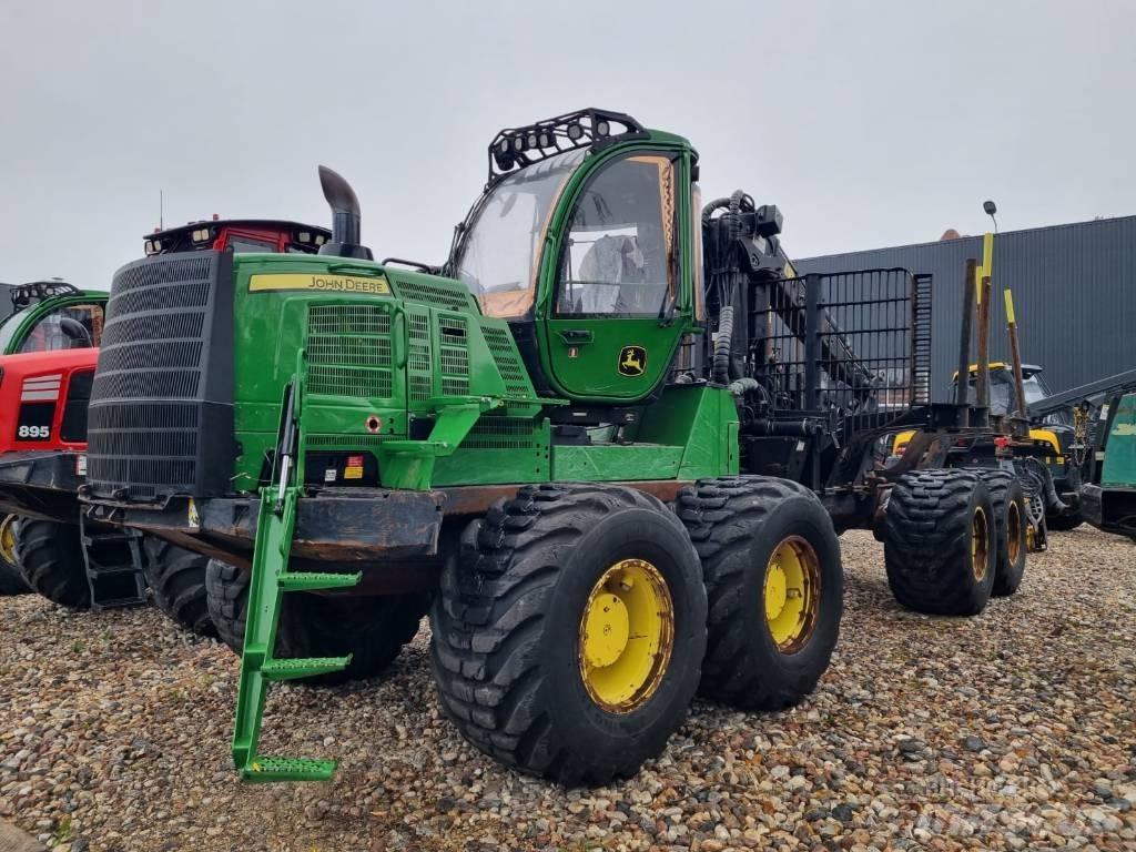 John Deere 1910 G Forwarder