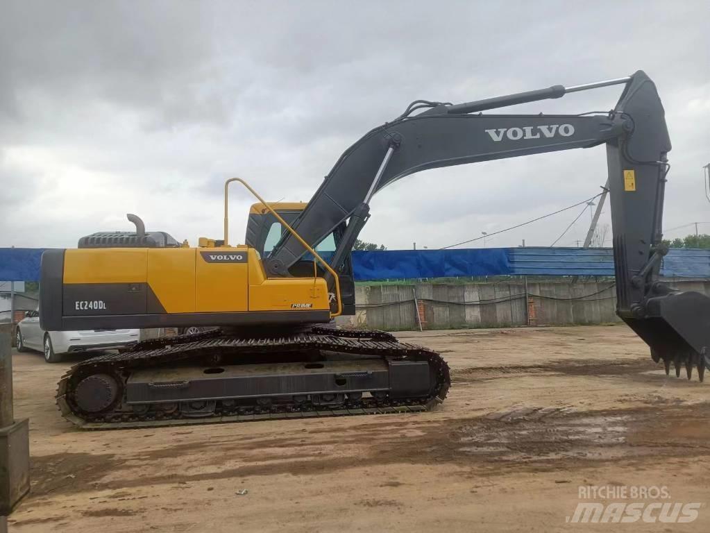 Volvo EC 240 DL Raupenbagger