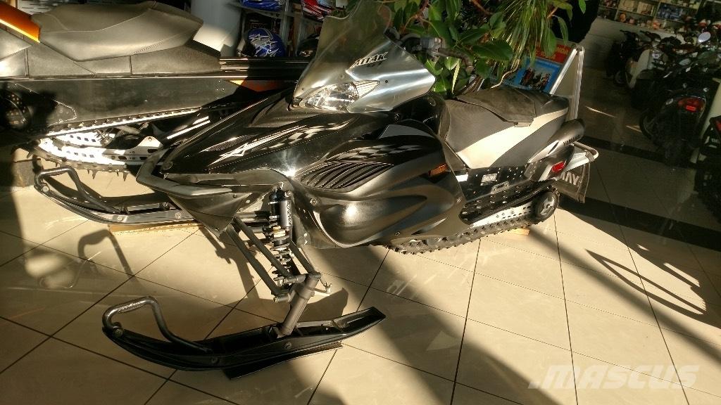 Yamaha Attack GT Schneemobile