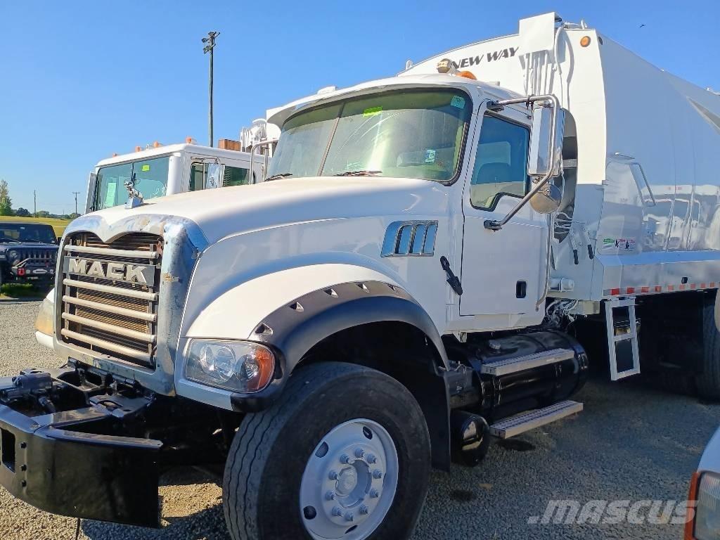 Mack GU 713 Müllwagen