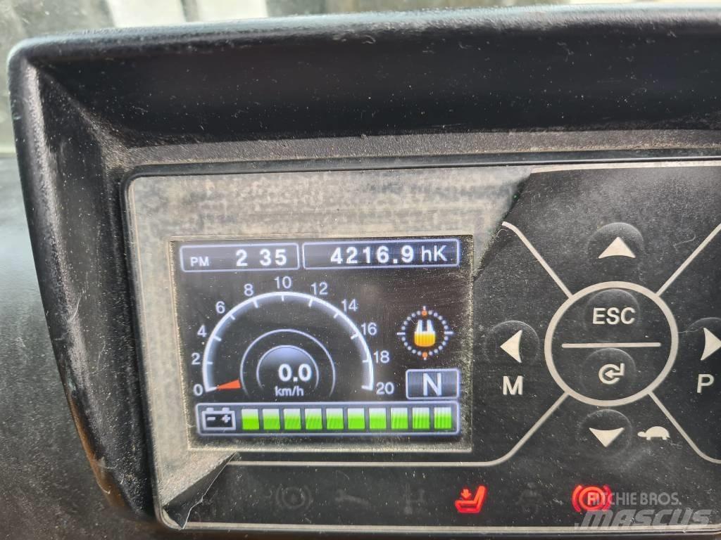Hyundai 16 B-9 Elektrostapler