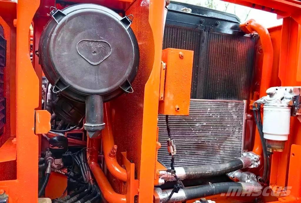 Doosan DX 140 Raupenbagger