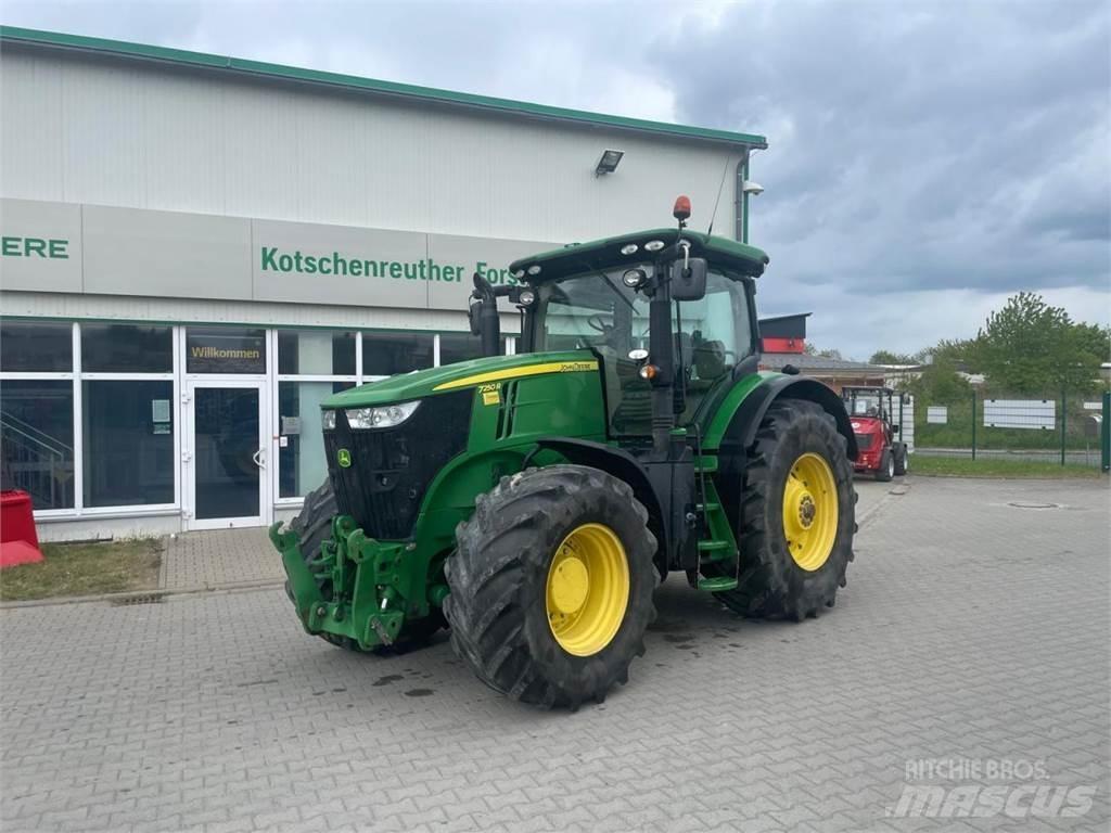 John Deere 7250R Traktoren
