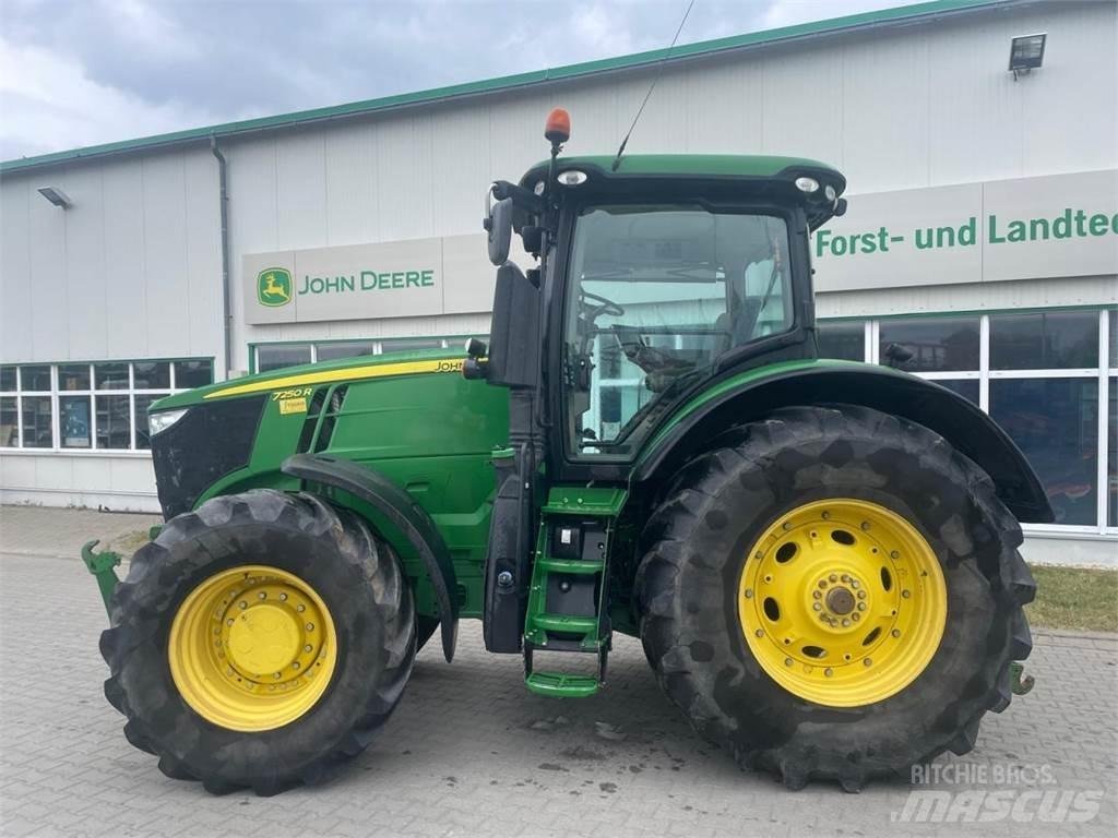 John Deere 7250R Traktoren