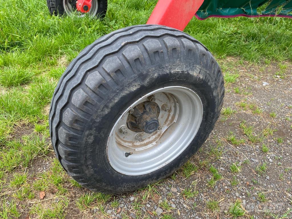 Kverneland 9476 c Schwader