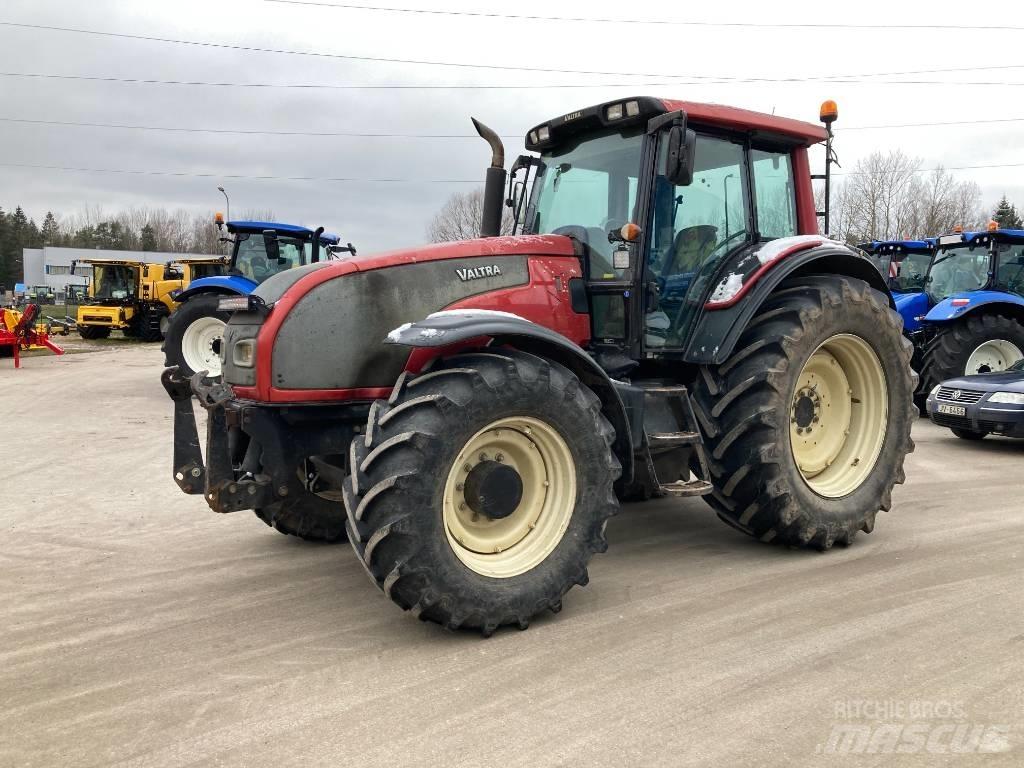 Valtra T 191 Traktoren