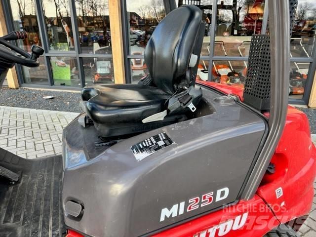 Manitou MI25D Dieselstapler