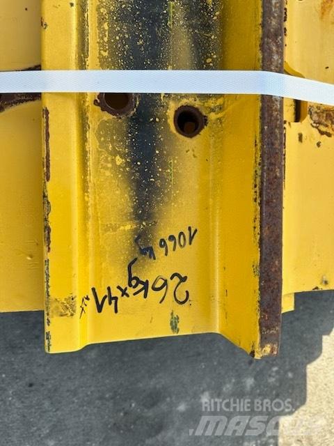 Komatsu d 85 plate Ketten