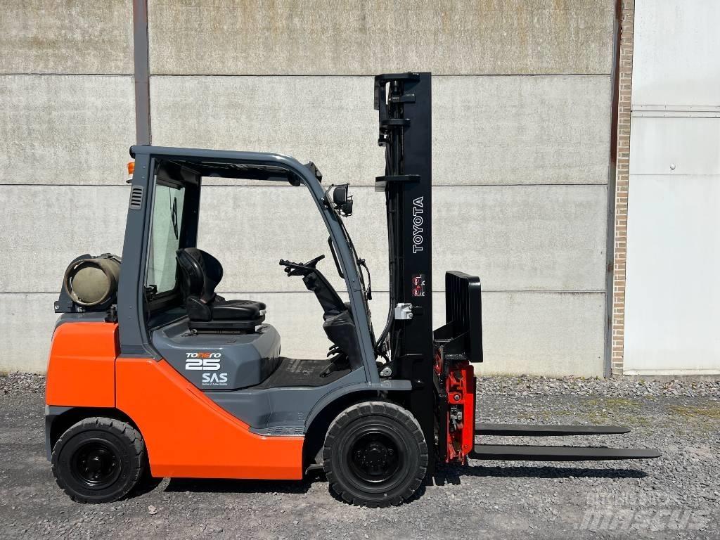 Toyota 02-8FGF25 Gasstapler
