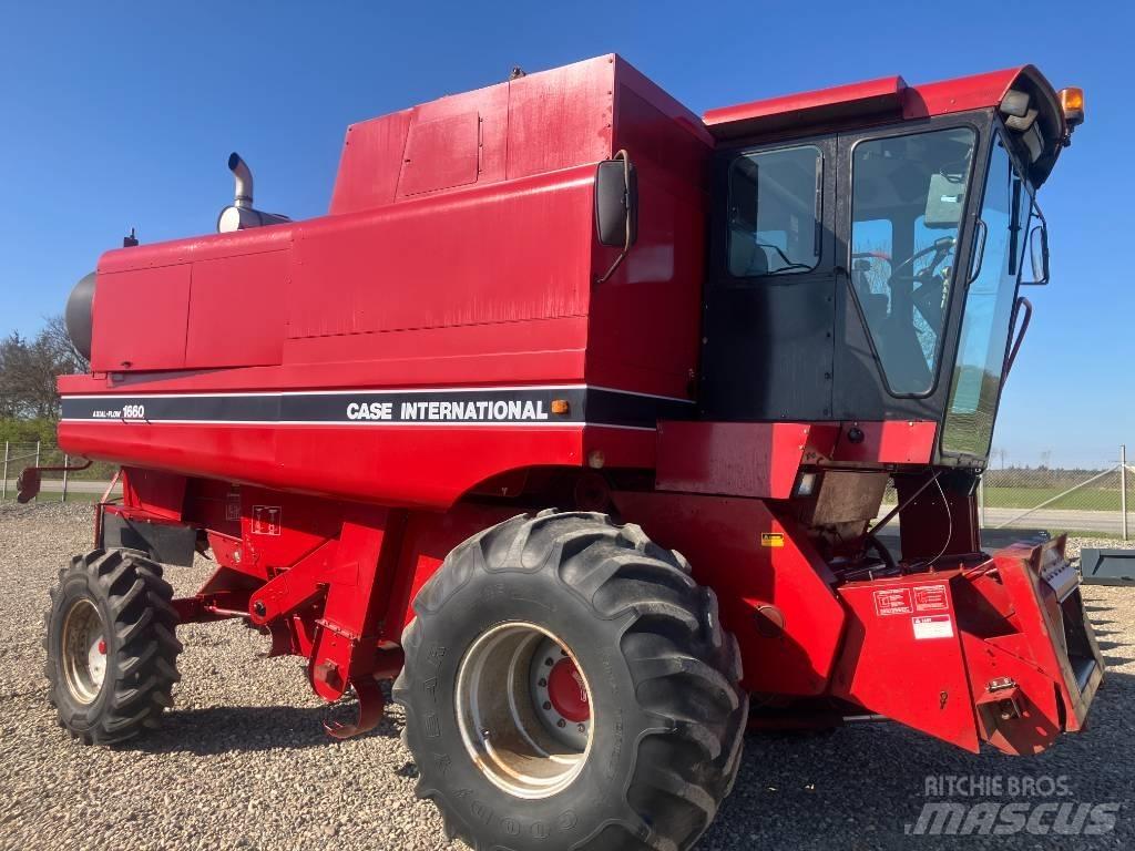 Case IH 1660 Mähdrescher
