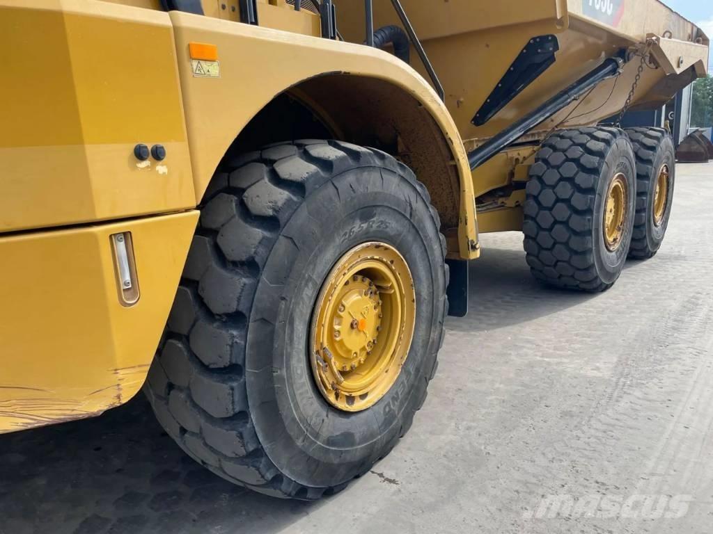 CAT 735C Dumper - Knickgelenk