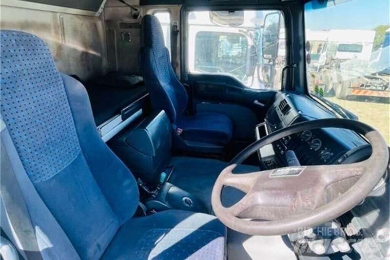 UD TRUCKS QUON Andere Fahrzeuge