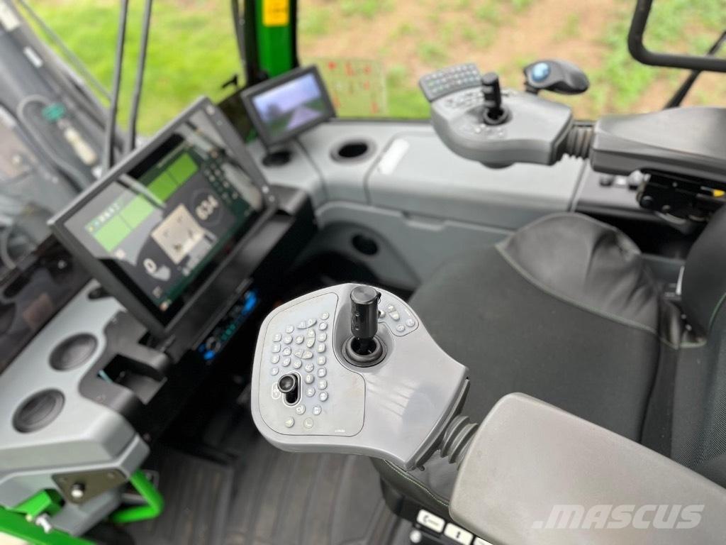 John Deere 1170G Harvester