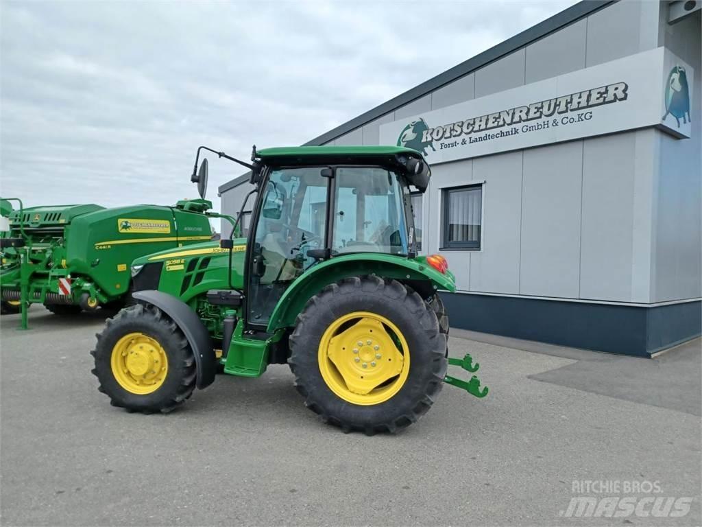 John Deere 5058E Traktoren