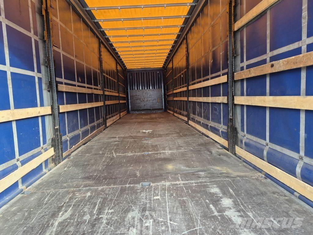 Krone schuifzeil Pritsche & Plane