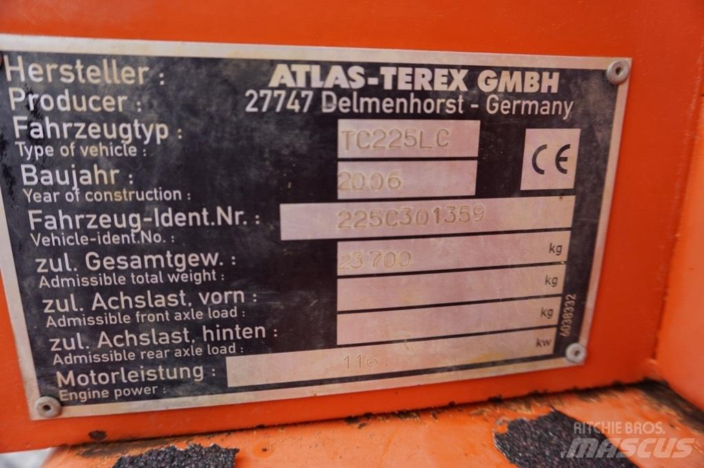 Terex TC225 LC Raupenbagger