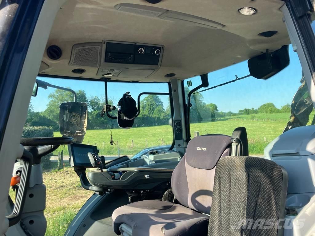 Valtra N134 DIRECT Traktoren