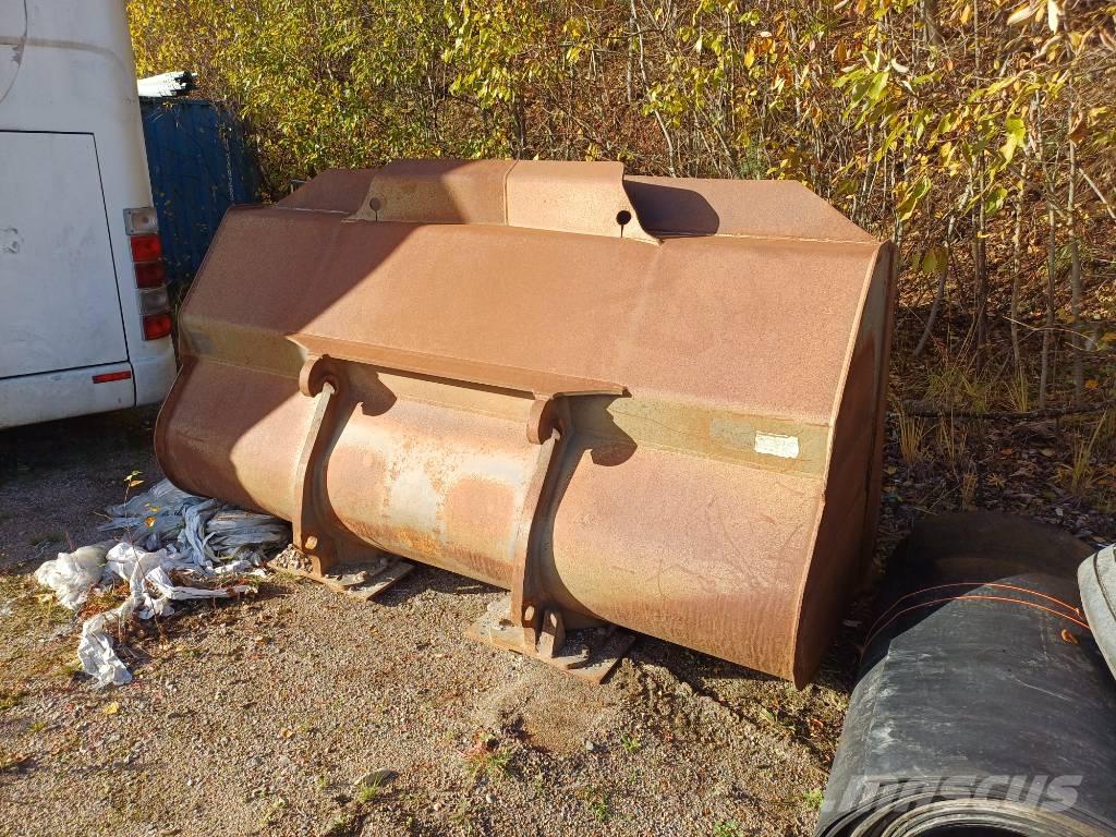 Volvo 120 Kauha Schaufeln