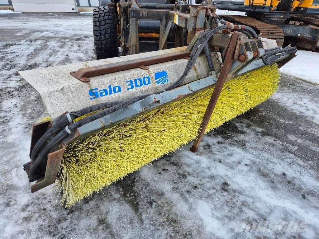 Salo 300 Avoharja Bürsten