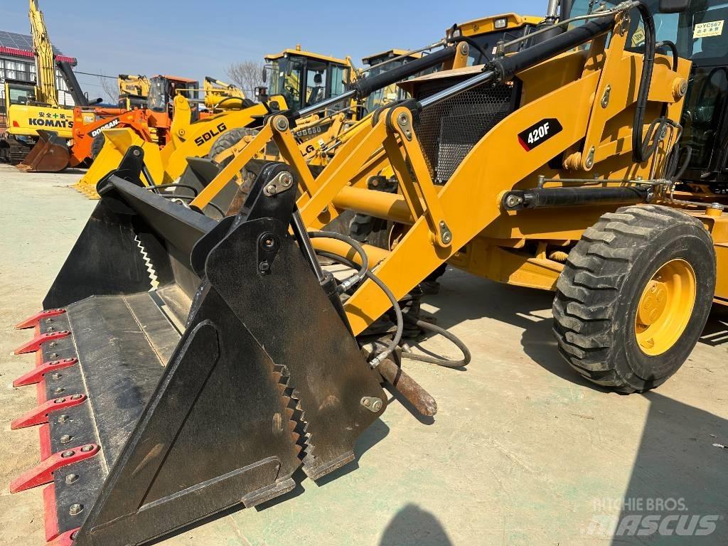 CAT 420 F ST Baggerlader