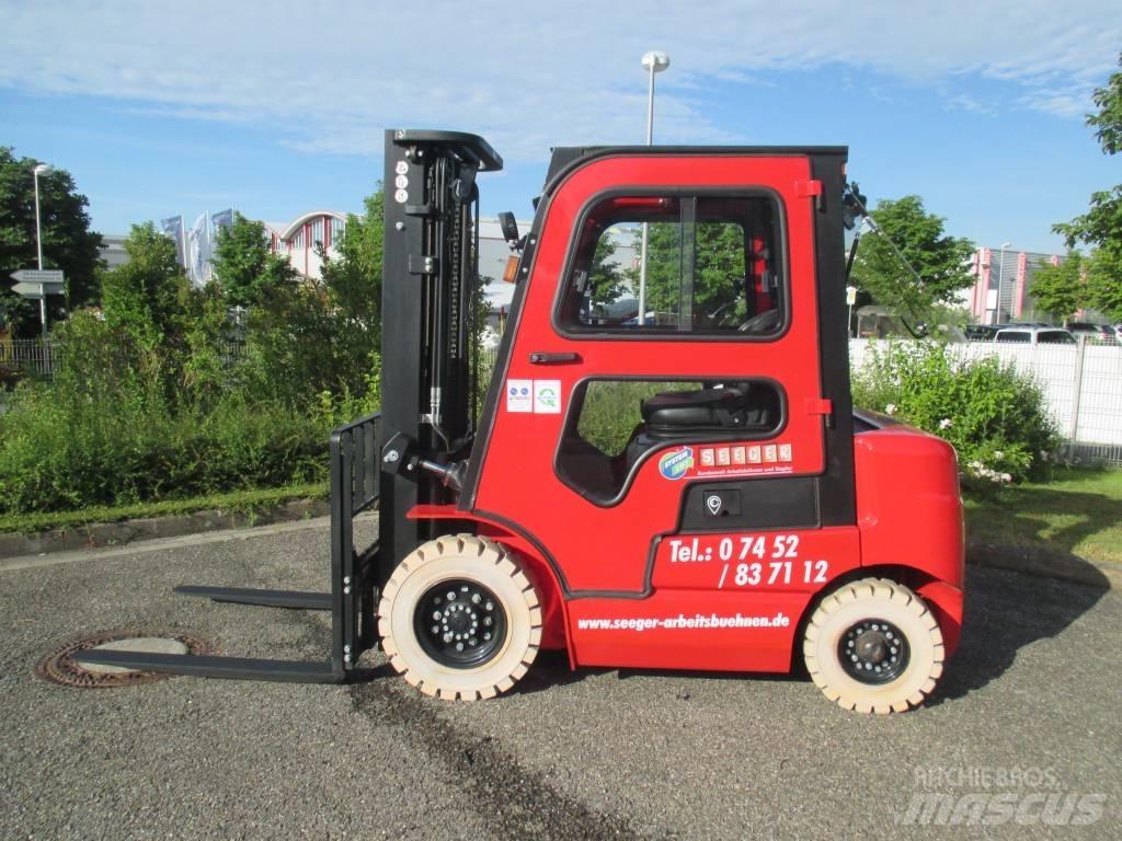 EP EFL 252 Elektrostapler