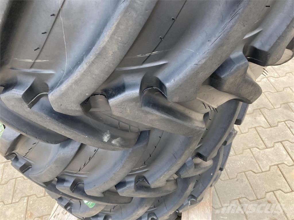 Michelin 400/70R20 Reifen