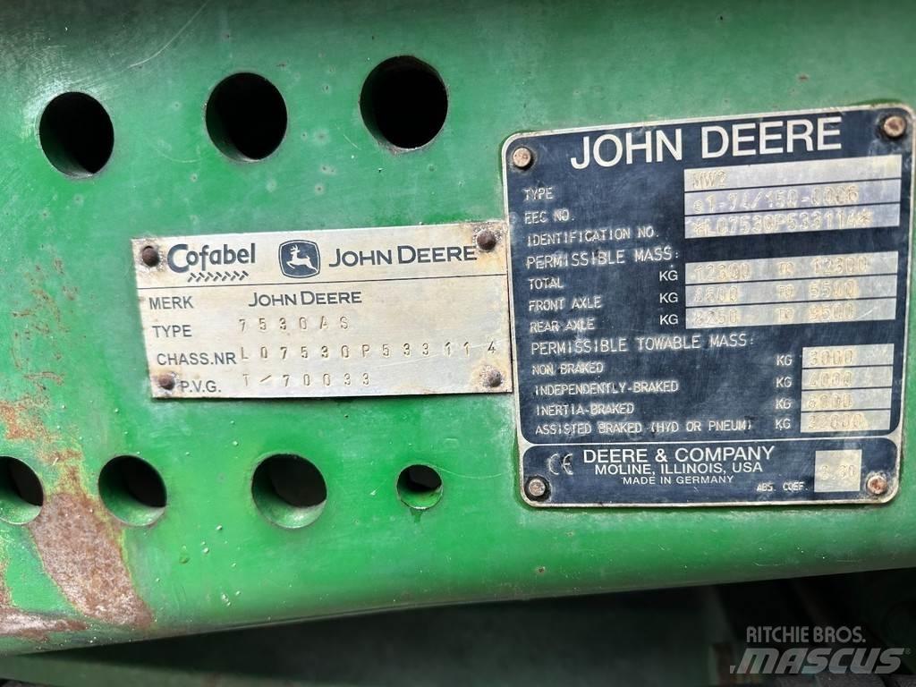 John Deere 7530 Traktoren
