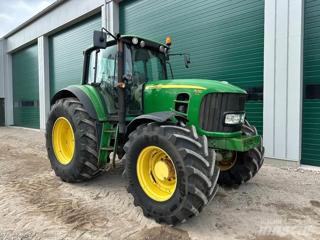 John Deere 7530 Traktoren