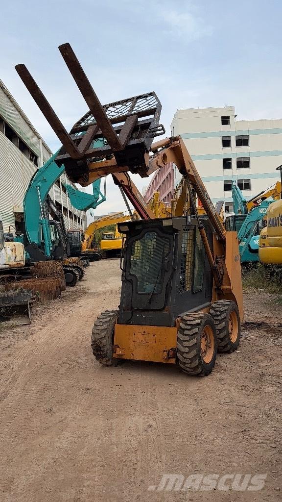 CASE 410 Kompaktlader