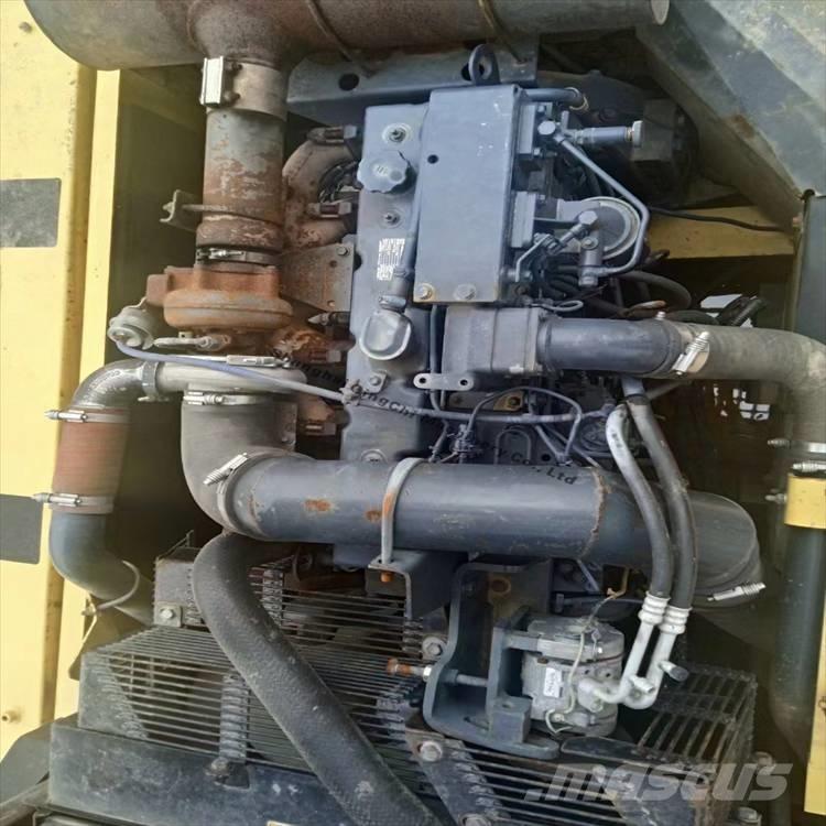 Komatsu 300 Raupenbagger