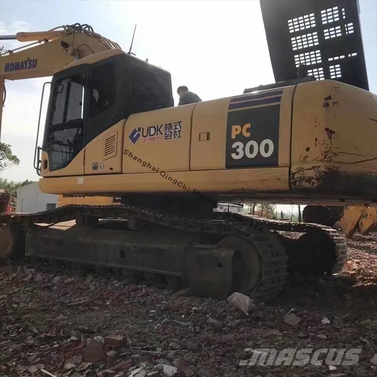 Komatsu 300 Raupenbagger