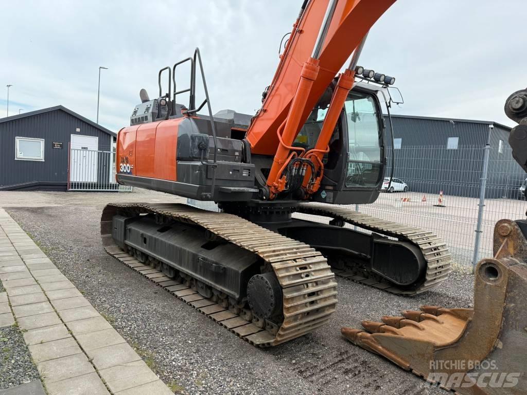 Hitachi ZX 300 LC-6 Raupenbagger
