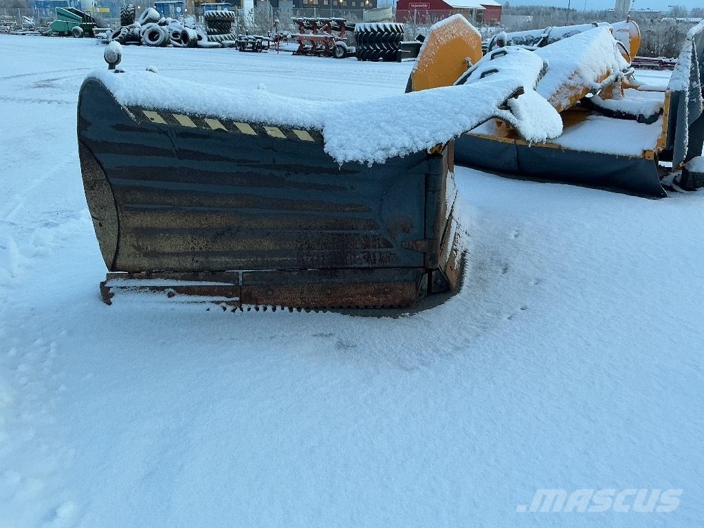 Stark NL3600R Schneeschilde und -pflüge