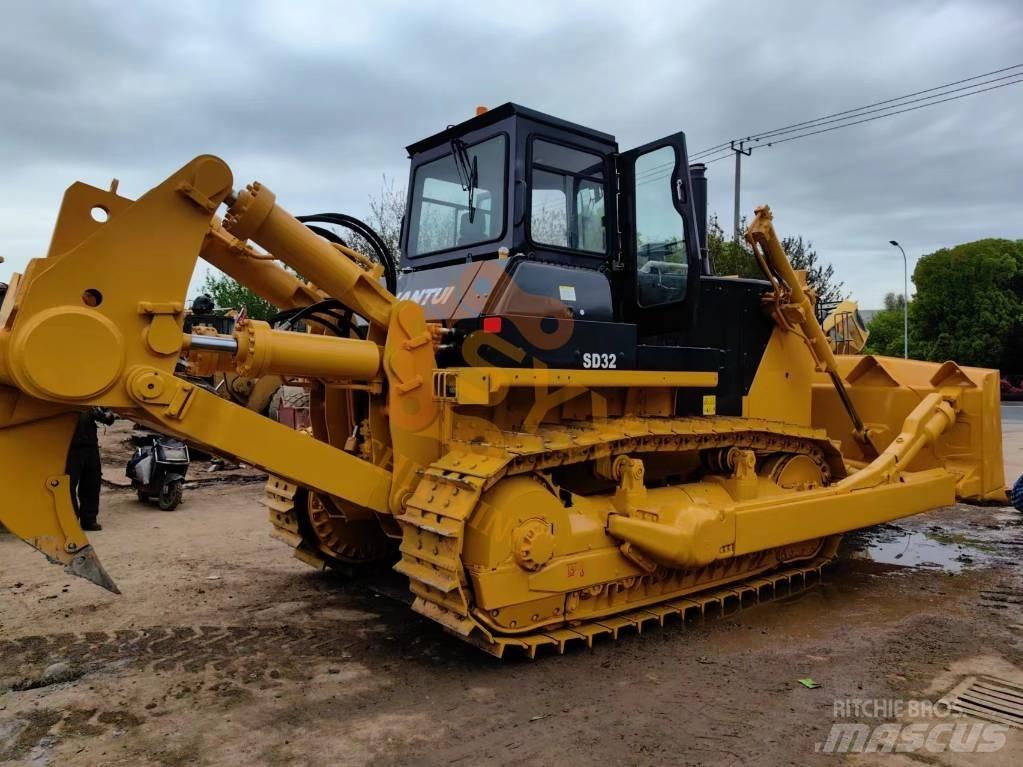 Shantui SD 32 Grader