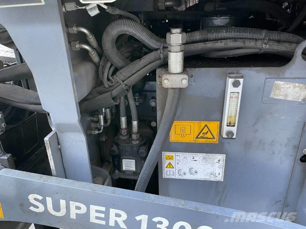 Vögele SUPER 1300-3I Strassenfertiger