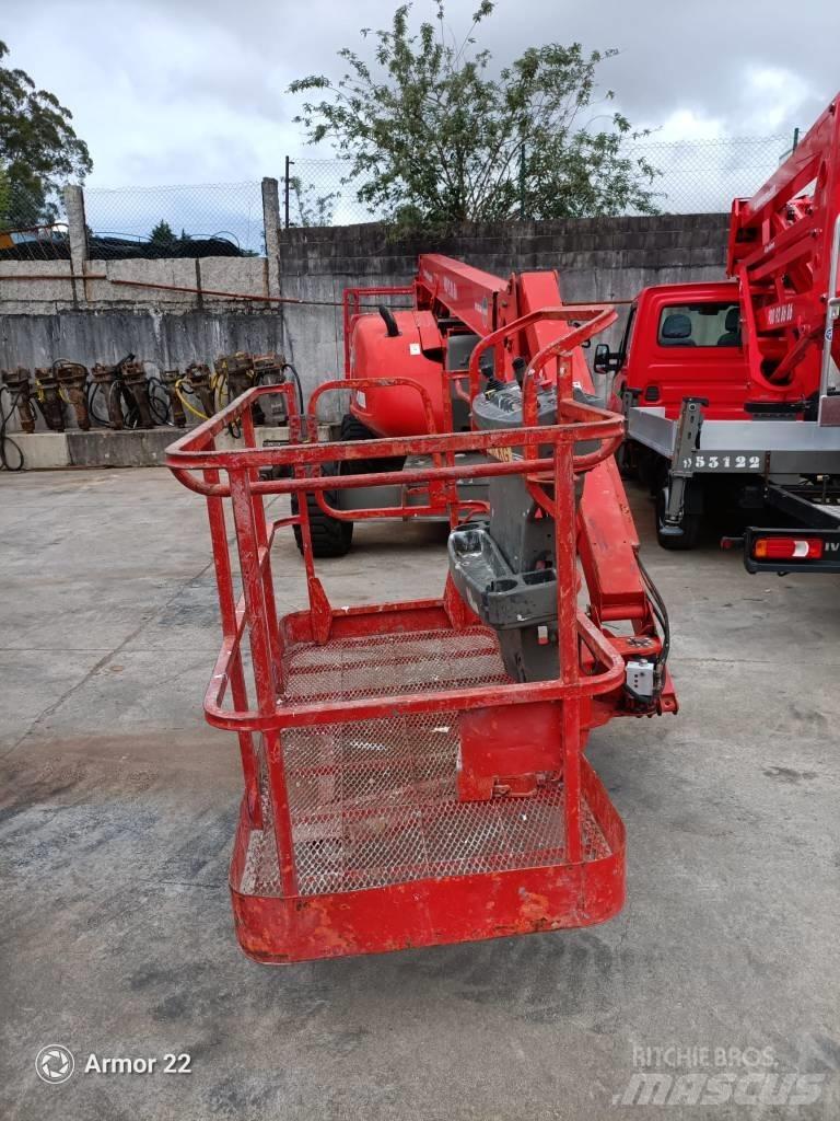 JLG 600 AJ Gelenkteleskoparbeitsbühnen