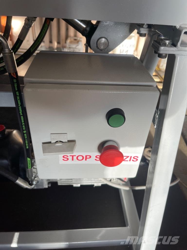  Sliežu taisnotājs 1 Sonstige Forstmaschinen