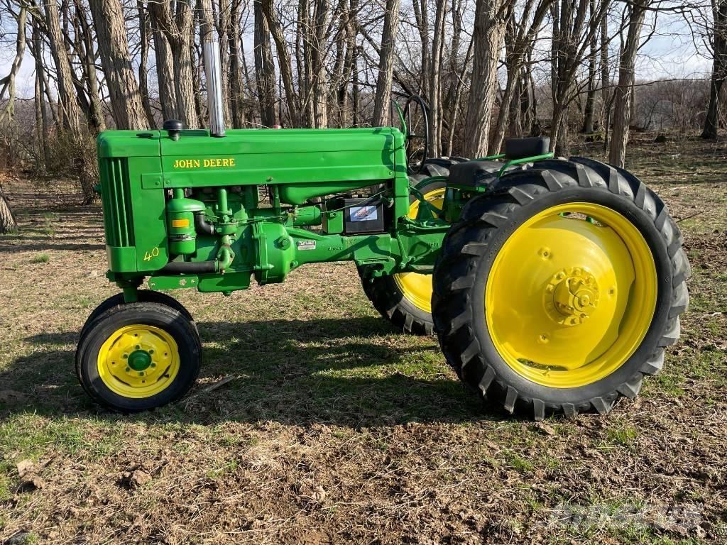 John Deere 40T Traktoren