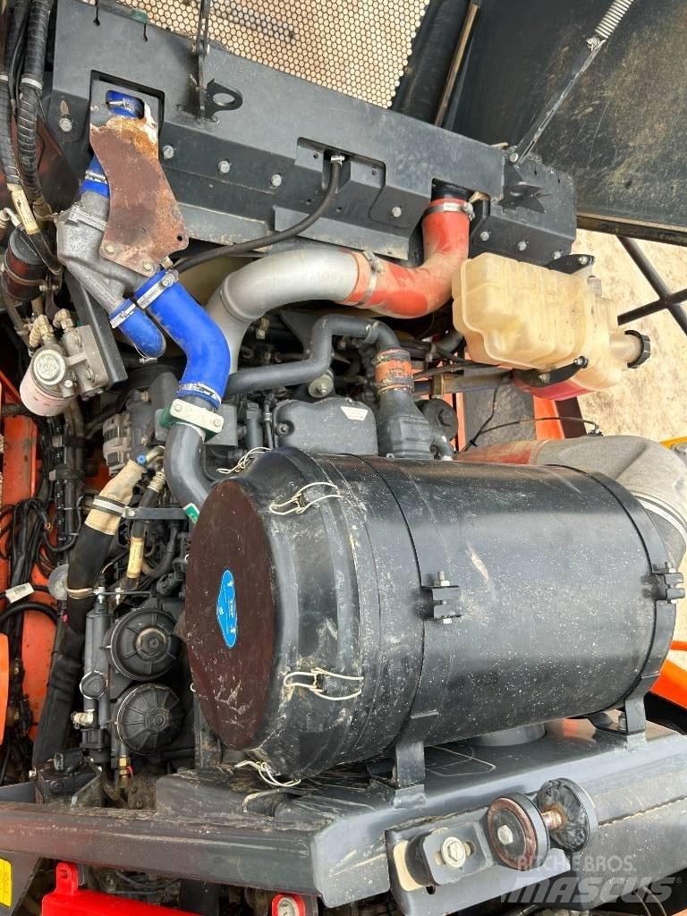 Doosan DA 30 Dumper - Knickgelenk