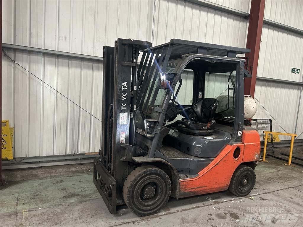 Toyota 02-8FGF25 Gasstapler