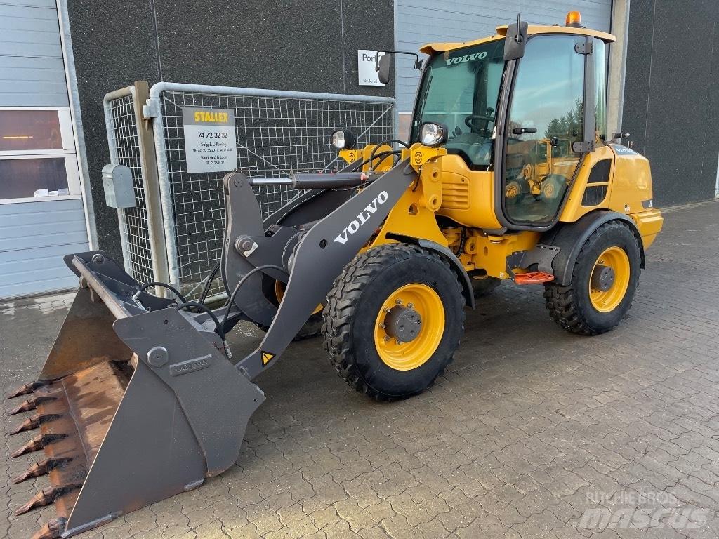 Volvo L28F Minilader