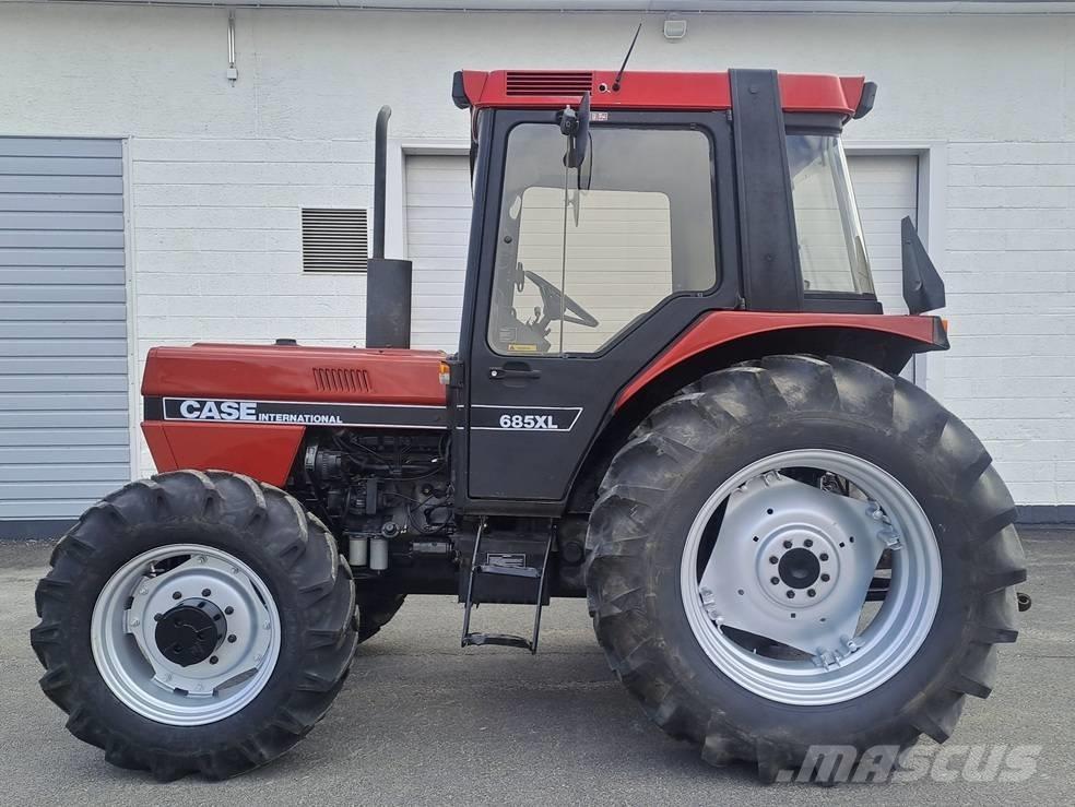 Case IH 685 XL Traktoren
