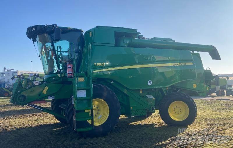 John Deere T 550 i Mähdrescher