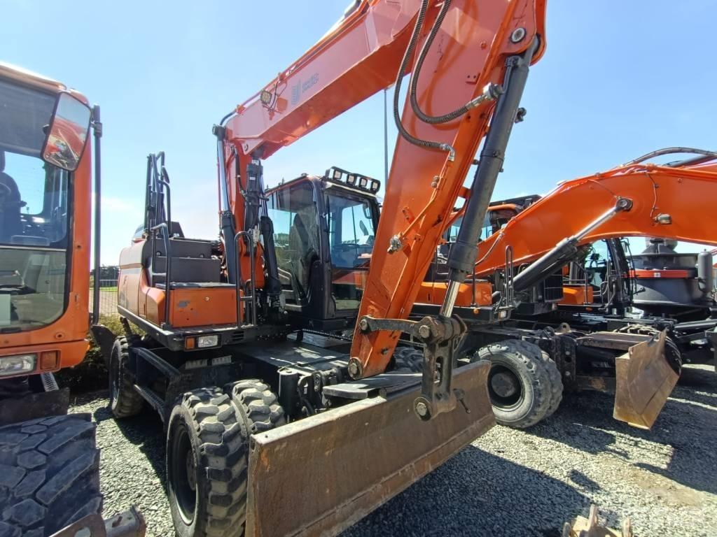 Doosan DX140W-5 Mobilbagger