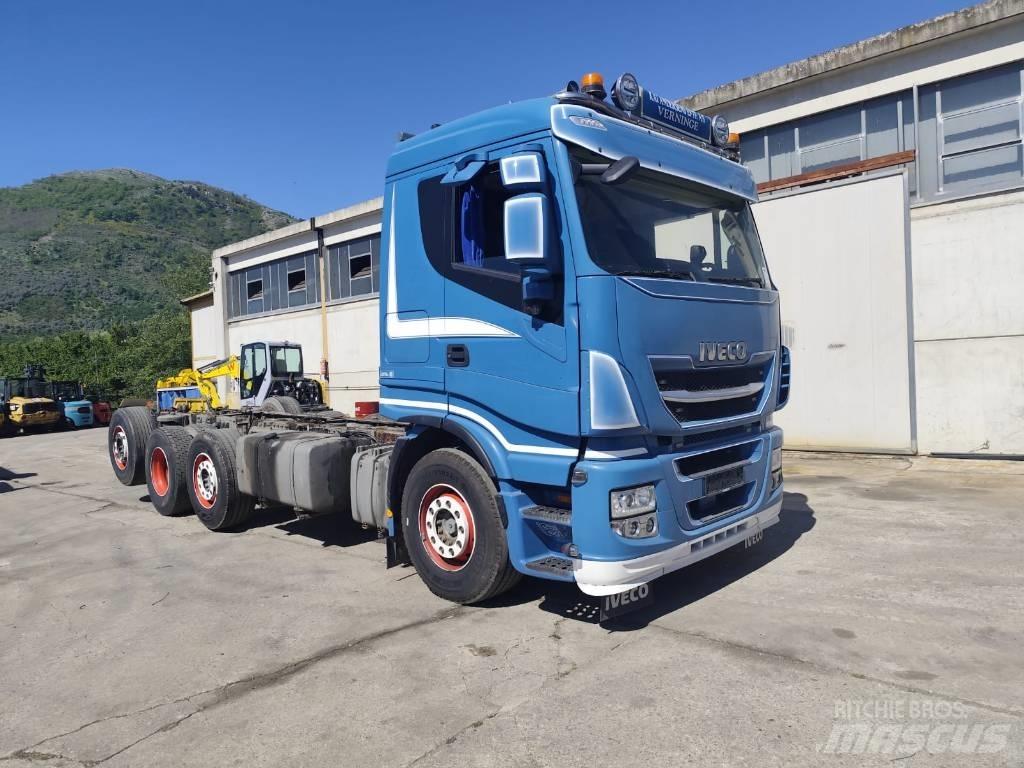 Iveco Stralis 320S50 Pritschenwagen mit Seilwinde