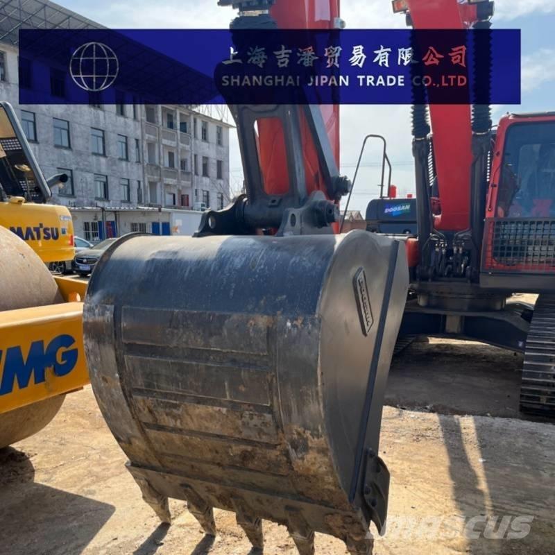 Doosan DX 225 LC Raupenbagger