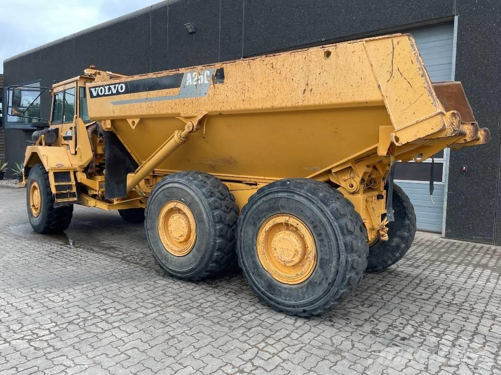 Volvo A25C Dumper - Knickgelenk