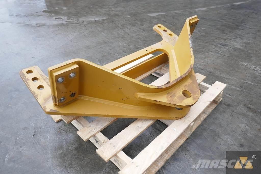 CAT 140M3 Drawbar Transport Sonstige