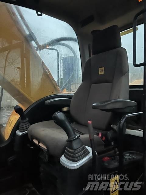 JCB JS 220 LC Raupenbagger
