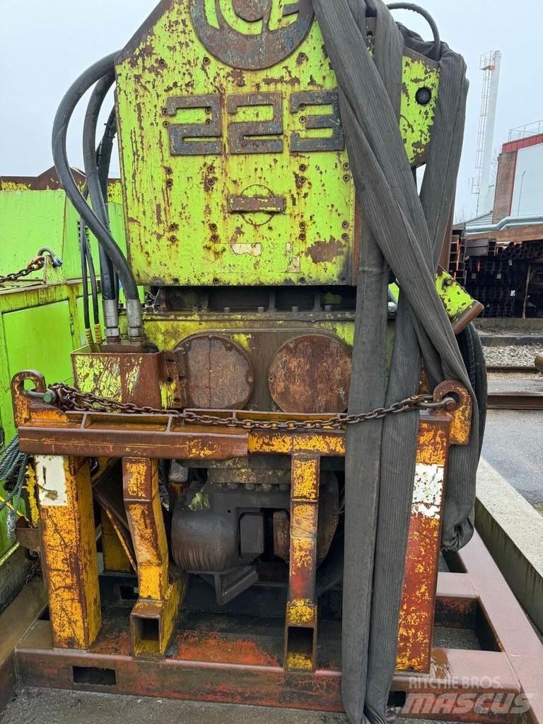  ICE 223 Hammer / Brecher